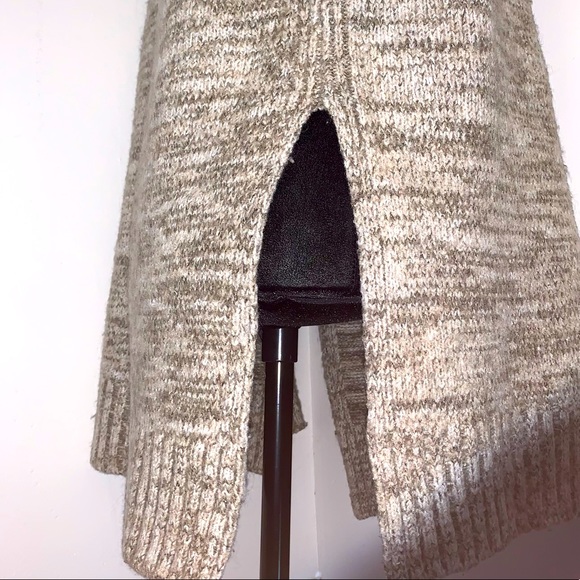 Zara Turtleneck Knit Sweater with Side Slits - Picture 5 of 10